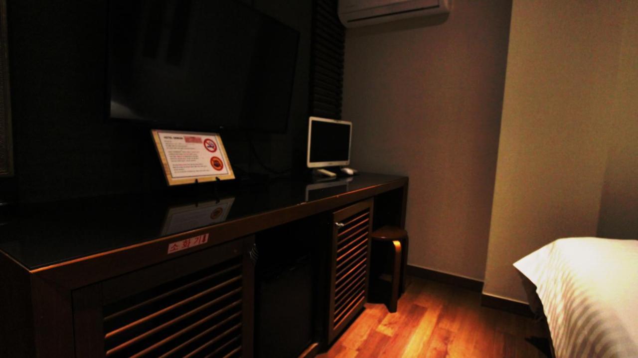 Hotel Demian 2*