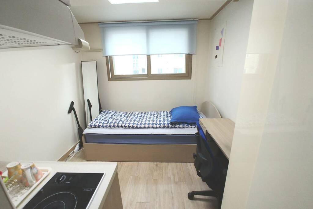 Hongdae Sinchon Yeonhui House 504 Seoul