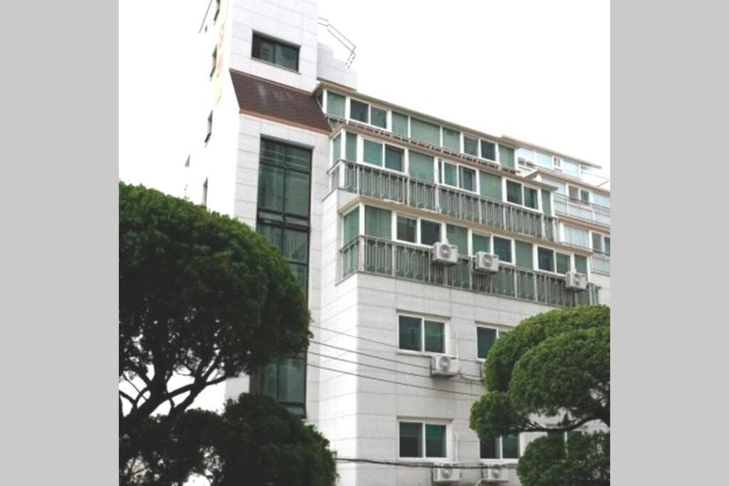 Apartment Hongdae Sinchon Yeonhui House 504 Seoul