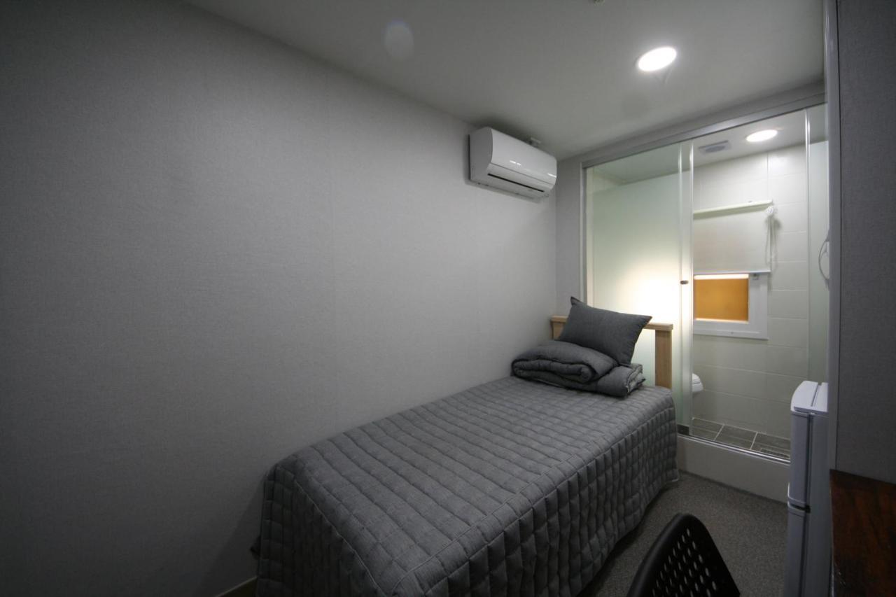 Hostel Anam House *
