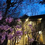 Naru Guesthouse