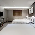 Oriens Hotel & Residences Myeongdong