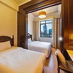 Yeoksam Artnouveau Hotel