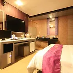 Jj Hotel