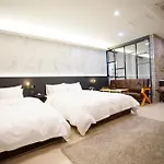 Dongdaemun Saturn Hotel