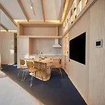 Uh Suite Seoul Square