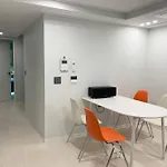 Dayoff Mode Home - Comfort 3 Rooms 2 Bathroom, Complimentary Parking