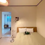House Of Lotus #1Min Fr Stn Line2 #Seoul City Travel #Quite&Cozy #Yoga&Meditation