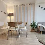 K-17 White Linen House
