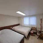Hongdae Street 41 Station 4Min 3Br