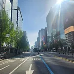 5-Minute Walk From Hongdae Station, Hotel-Style Bedding, 2 Rooms, Washer Dryer