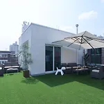 Free Airport Pickup, Europe In Hongdae