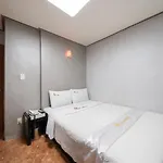 Eden Motel