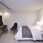 Hapjeong Circle Hotel