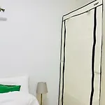 Naru House
