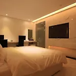 Lusso Hotel