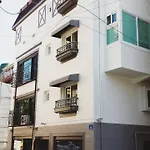 Hongdae Ng House