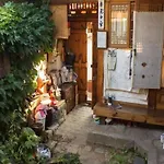 Sitong Hanok Guesthouse