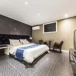 Cheonho Hotel The Blue
