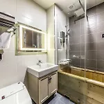 Hotel 9 In Dongdaemoon