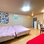Kang\'S Apartments In Central Seoul