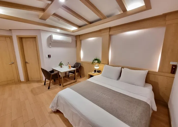 Lex Tourist Hotel