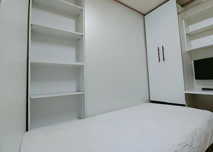 Full House