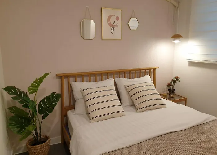 Mamas And Papas Guesthouse And Apartments In Seoul