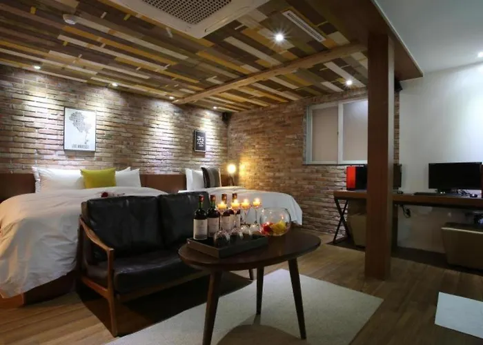 Lexy Hotel