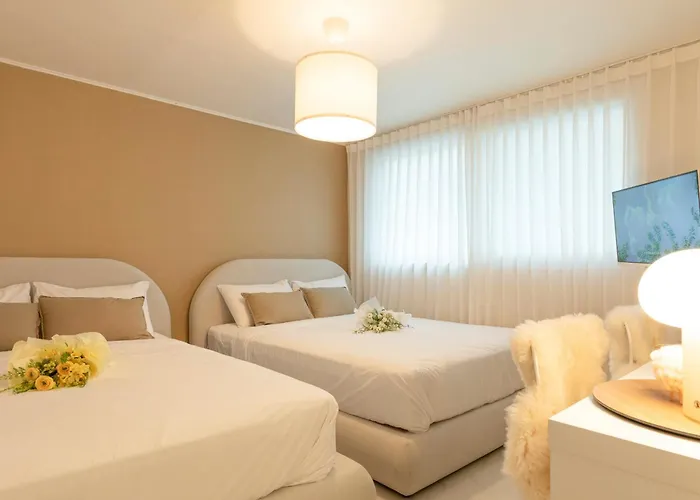 Modernstay Hongdae#Mangwon Local Market 10Mins, Hongdae, Airport Bus, Hanriver Park 10Min,Family