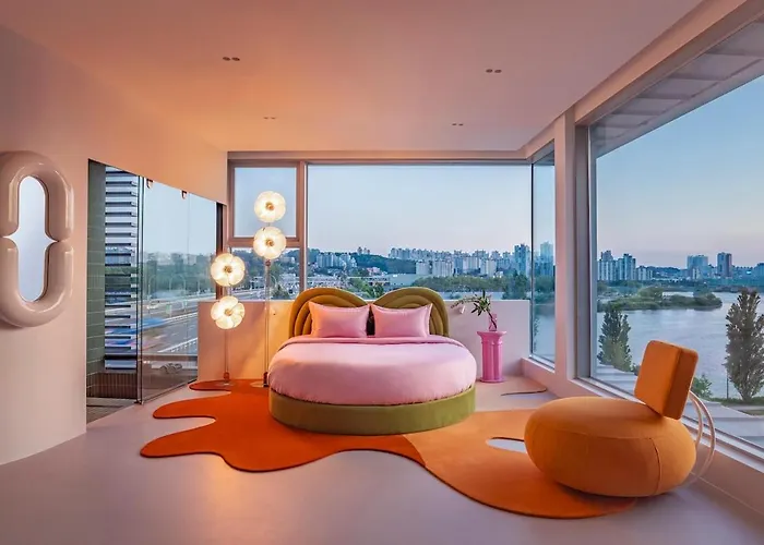 Sky Suite Hangang Bridge