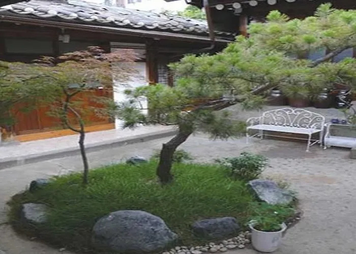 Sophia Hanok Guesthouse