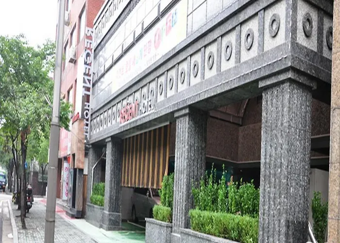Regent Hotel