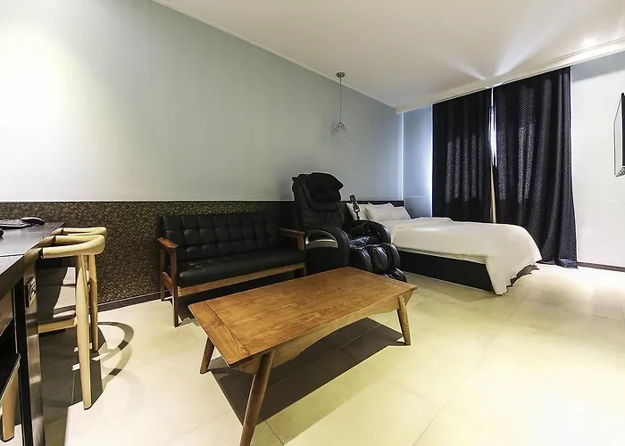Western River Gangseo Hotel