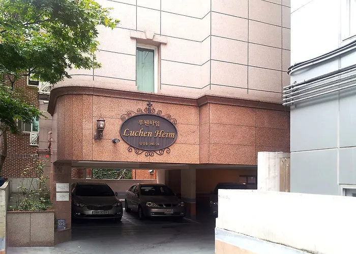 L-House