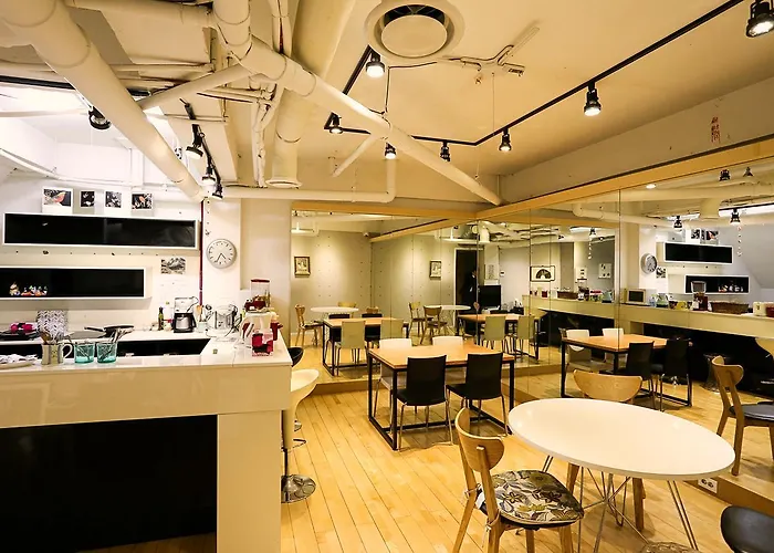 Mama Guesthouse Myeongdong