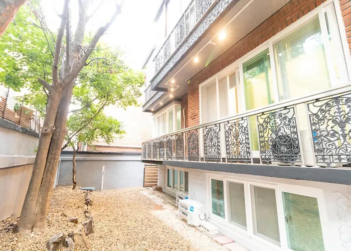 Dawoo House 1 In Hongdae