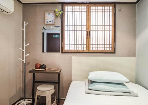 Red Panda Myeongdong Guest house
