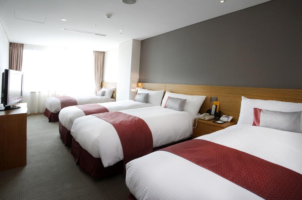 Pj Myeongdong Hotel 4*