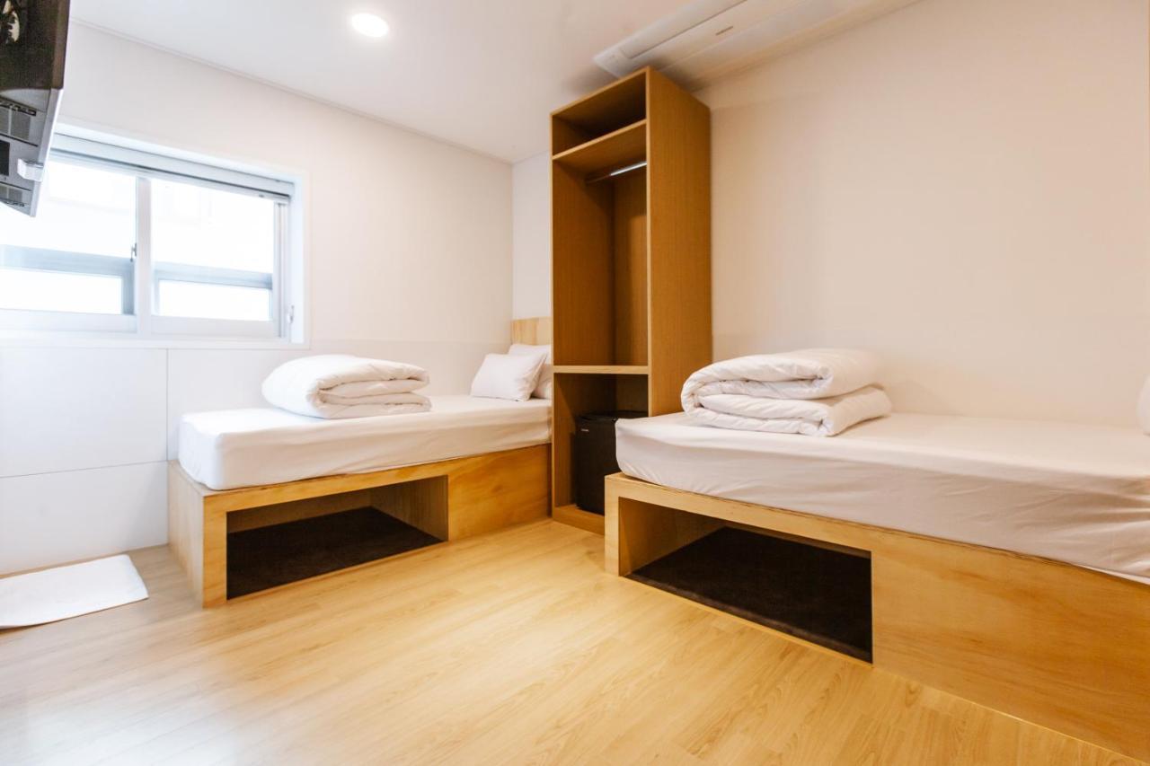 Seoulite Myeongdong Formerly - Step Myeongdong 2 Hostel *