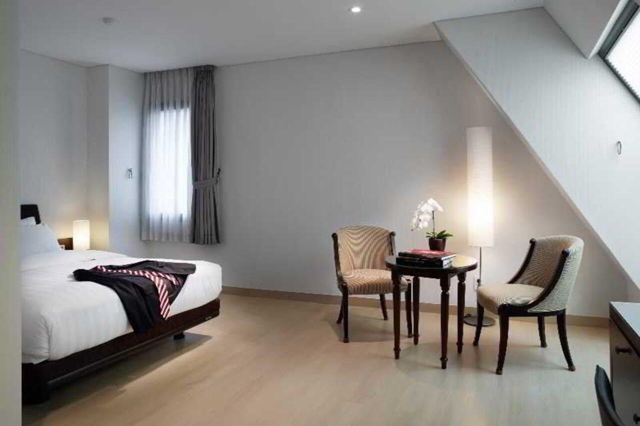 Doulos Jongno Hotel 3*