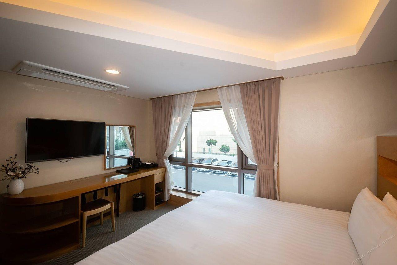 Floral Namsan Myeongdong Hotel 3*