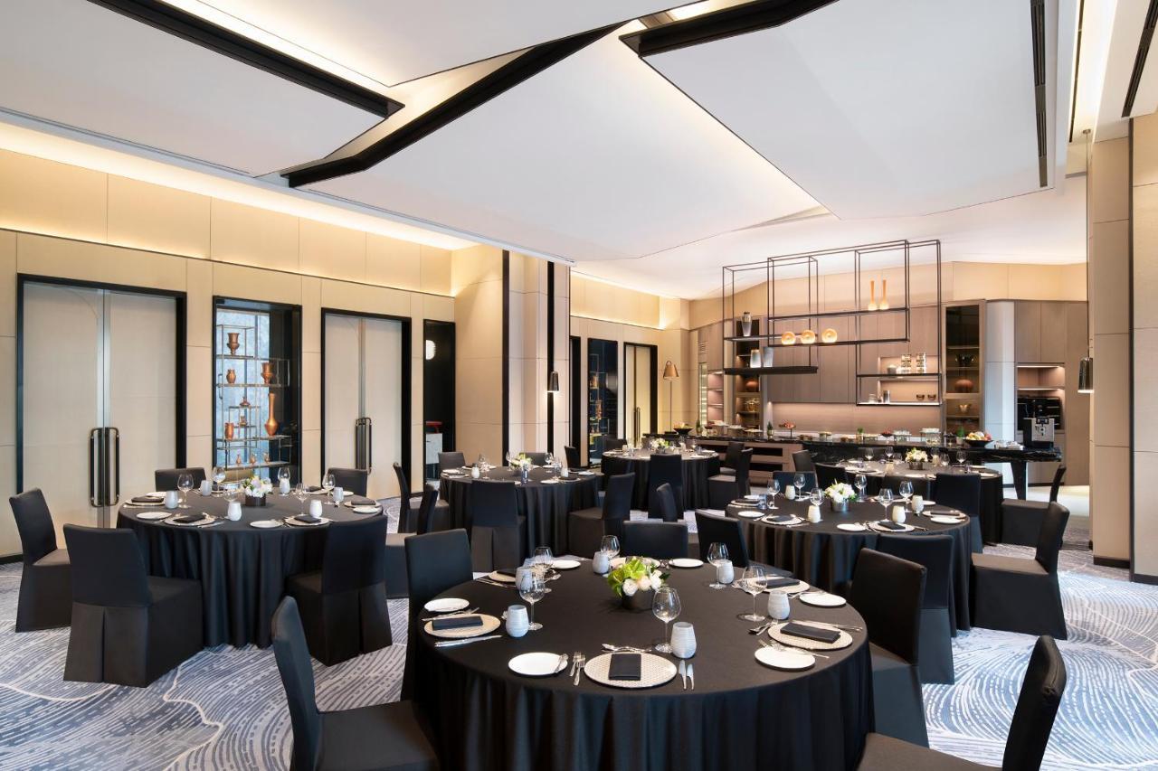 Fairmont Ambassador Hotel
