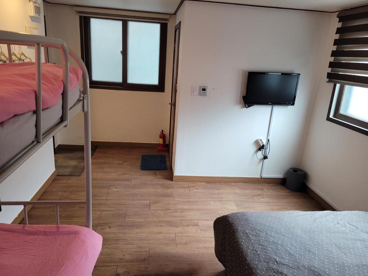 Olive Myeongdong Hostel Seoul