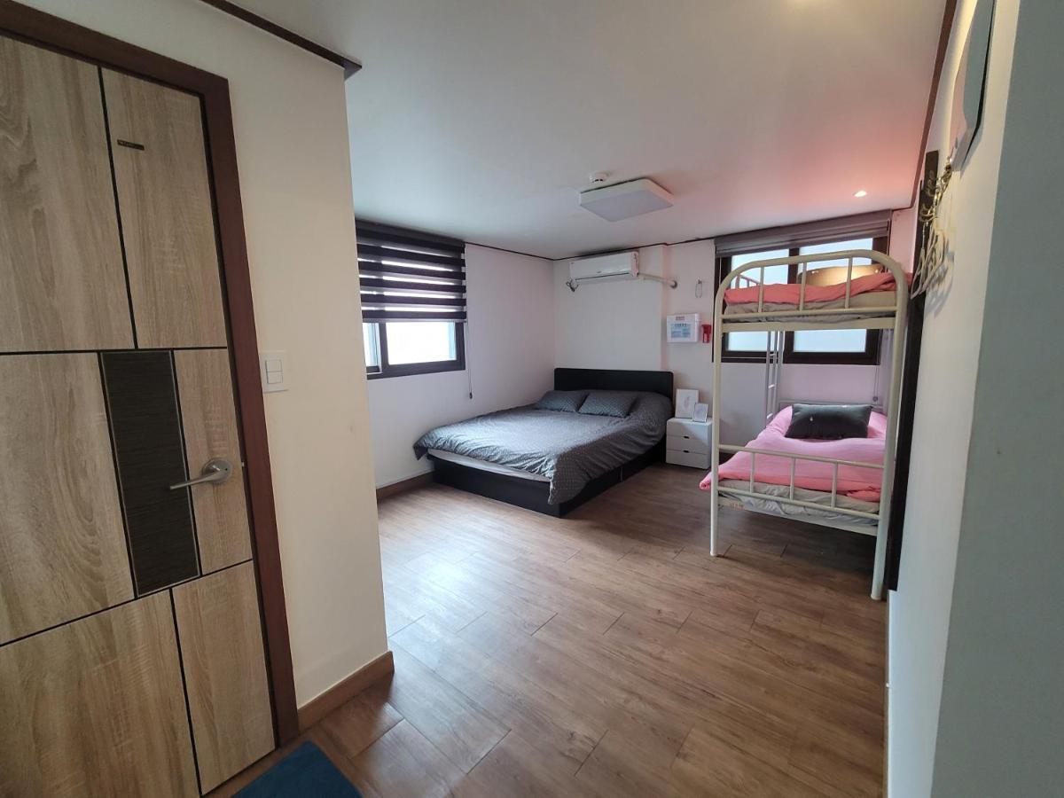 Olive Myeongdong Hostel Seoul