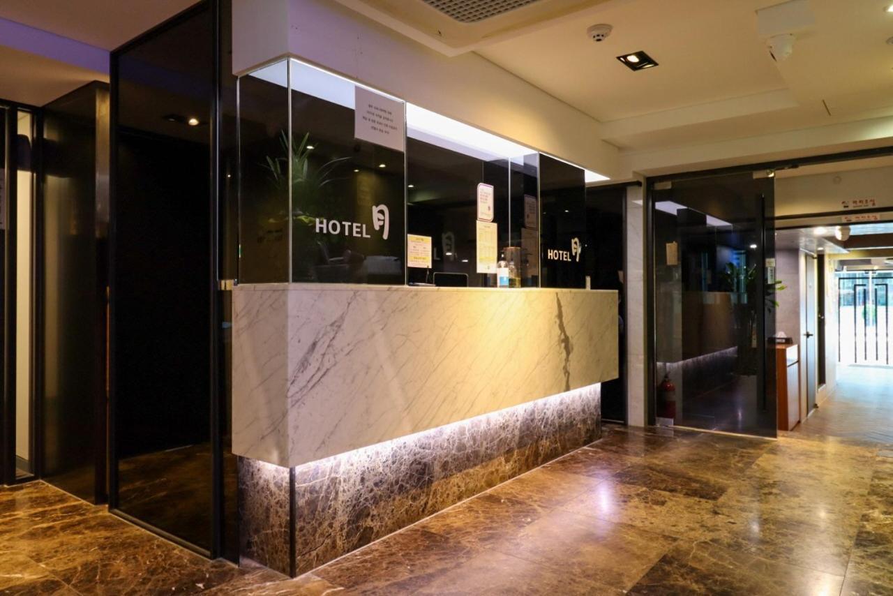 Shinchon Wol Hotel *
