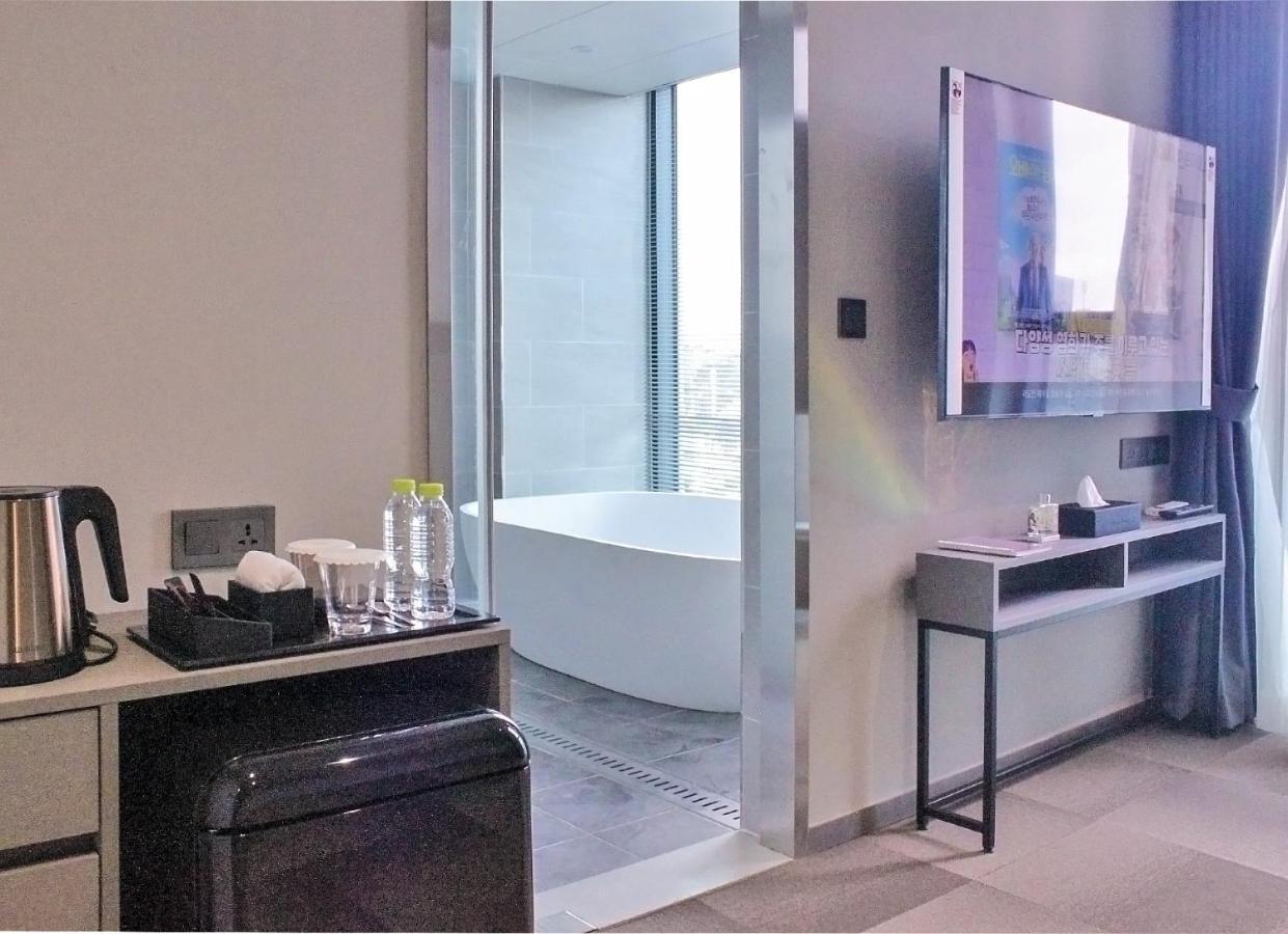 Hotel U5 *