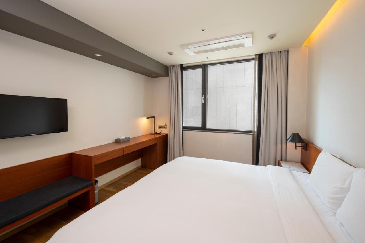 Shinshin Myeongdong Hotel 3*