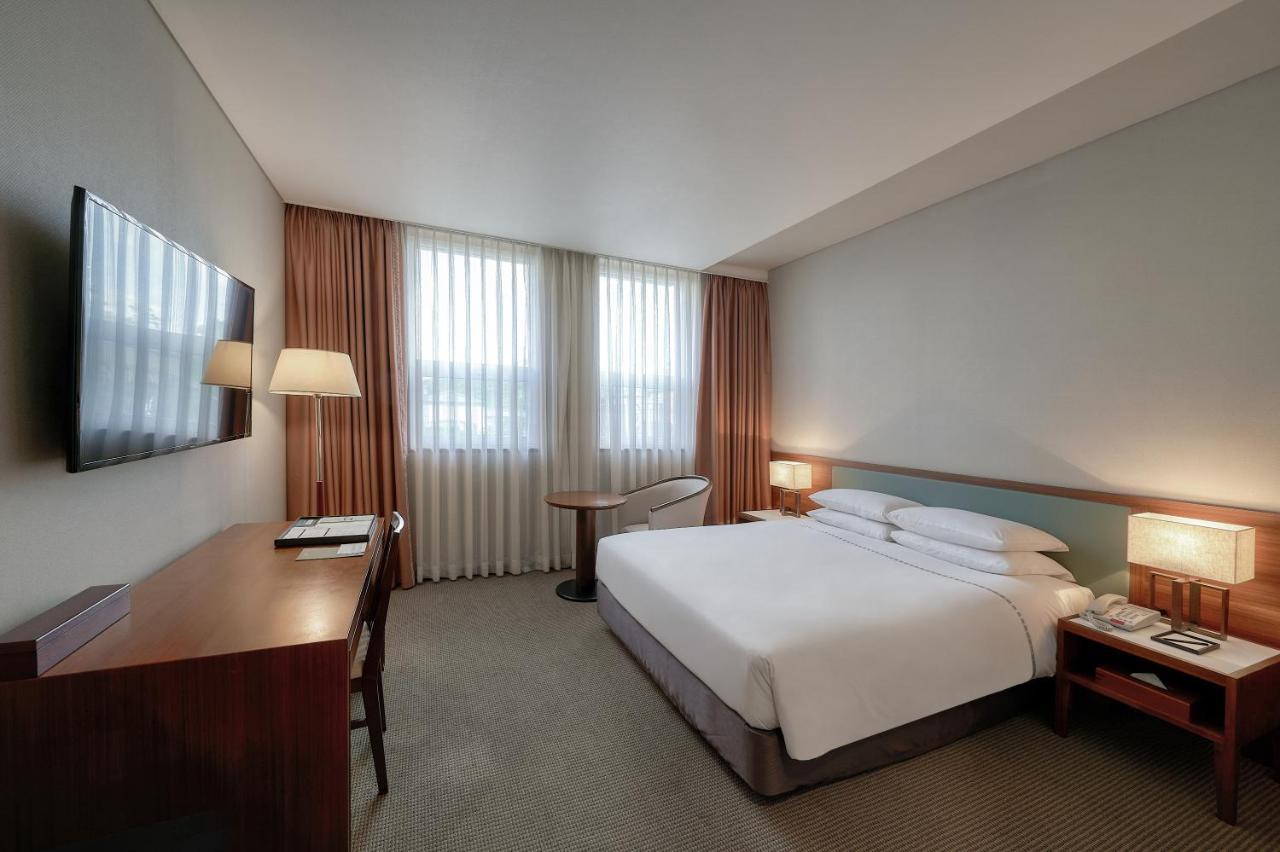 Mayfield Hotel