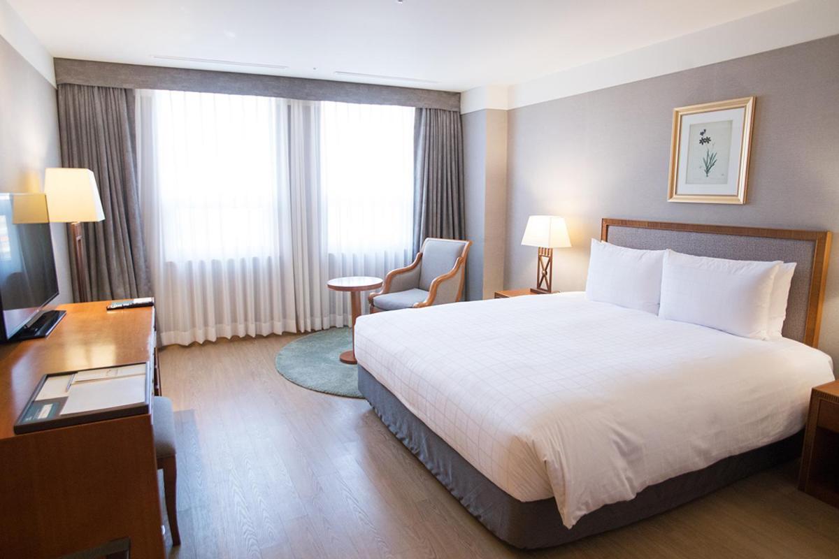 Hotel Mayfield